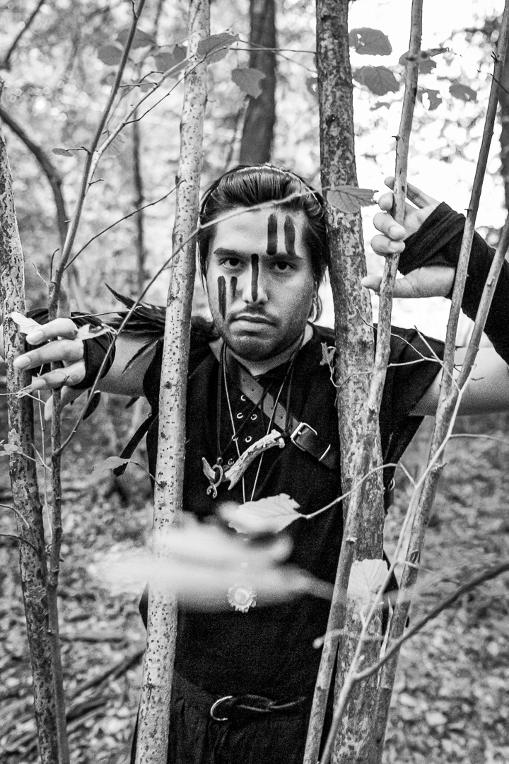 Gianmarco - membro dei Castigamatt nel bosco